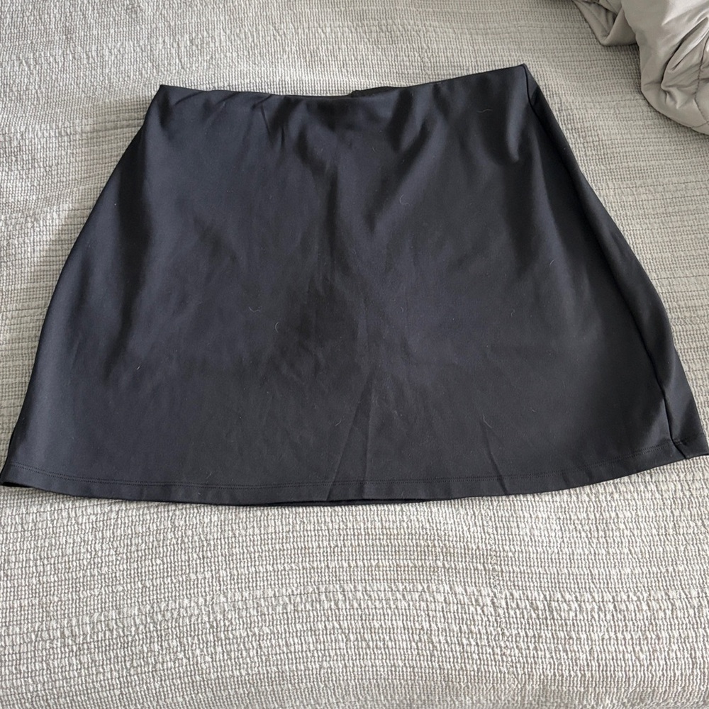 GAP Fit Black A-Line Tennis Skort